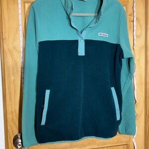 Columbia Two-Tone Fleece Pullover in Teal and Dark Green